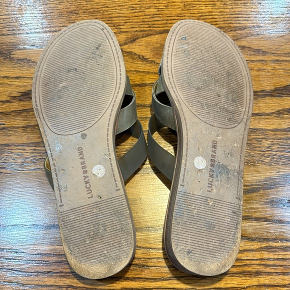 Lucky Brand sandals size 8 in sage green. Leather and handmade upper. - Picture 4 of 7
